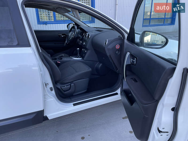 Внедорожник / Кроссовер Nissan Qashqai+2 2009 в Косове