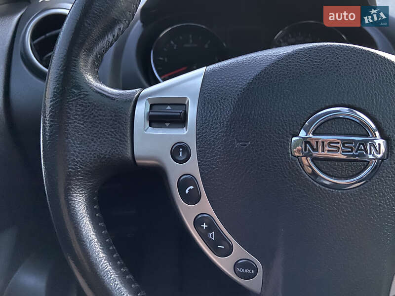 Позашляховик / Кросовер Nissan Qashqai+2 2013 в Звягелі