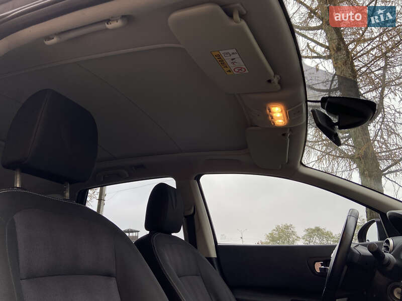 Позашляховик / Кросовер Nissan Qashqai+2 2013 в Звягелі
