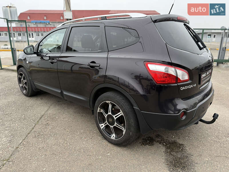Внедорожник / Кроссовер Nissan Qashqai+2 2011 в Киеве