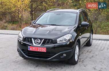 Внедорожник / Кроссовер Nissan Qashqai+2 2011 в 