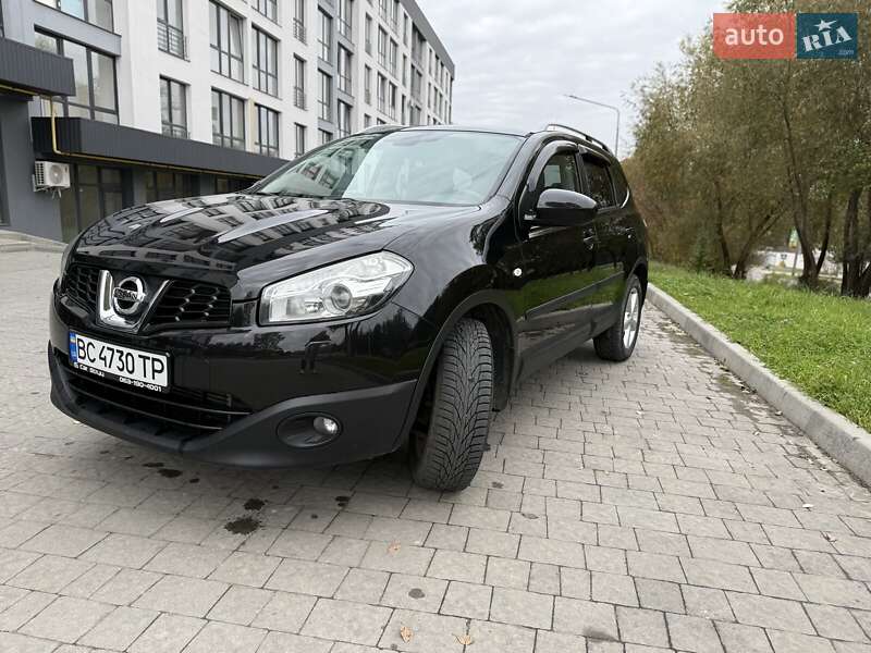 Внедорожник / Кроссовер Nissan Qashqai+2 2010 в 