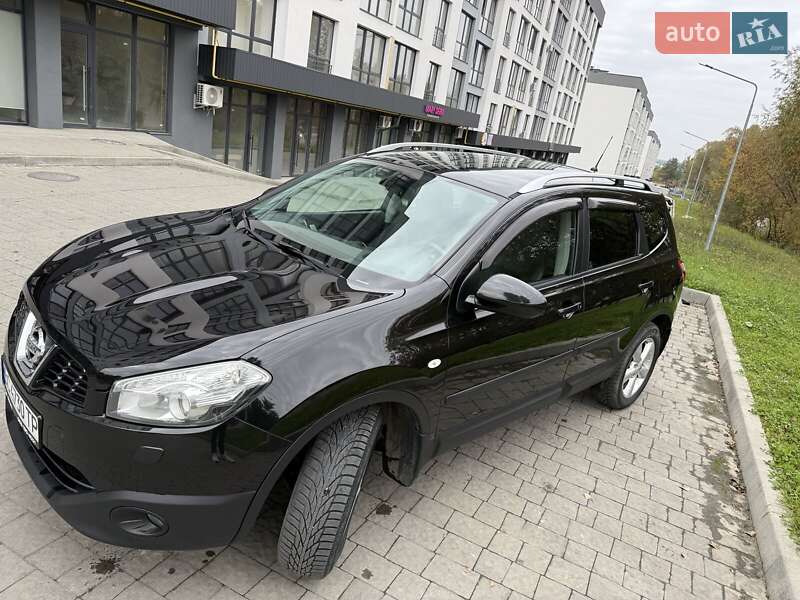 Позашляховик / Кросовер Nissan Qashqai+2 2010 в Новояворівську фото 3 Позашляховик / Кросовер Nissan Qashqai+2 2010 в Новояворівську