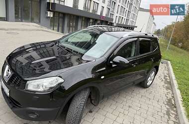 Внедорожник / Кроссовер Nissan Qashqai+2 2010 в 