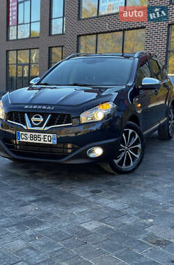 Позашляховик / Кросовер Nissan Qashqai+2 2011 в  фото 4 Позашляховик / Кросовер Nissan Qashqai+2 2011 в