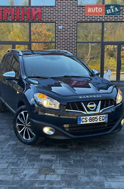Позашляховик / Кросовер Nissan Qashqai+2 2011 в  фото 28 Позашляховик / Кросовер Nissan Qashqai+2 2011 в