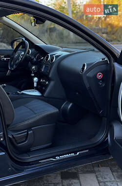 Позашляховик / Кросовер Nissan Qashqai+2 2011 в  фото 42 Позашляховик / Кросовер Nissan Qashqai+2 2011 в