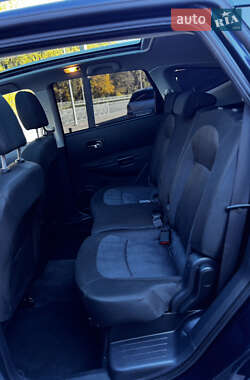 Позашляховик / Кросовер Nissan Qashqai+2 2011 в  фото 54 Позашляховик / Кросовер Nissan Qashqai+2 2011 в