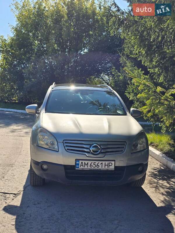 Nissan Qashqai+2 2009