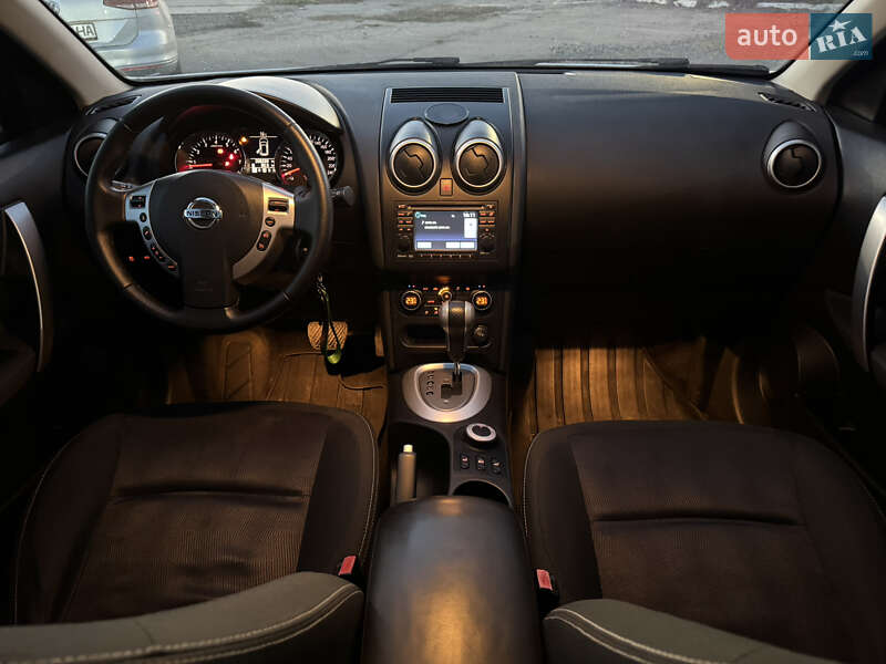 Позашляховик / Кросовер Nissan Qashqai+2 2012 в Умані