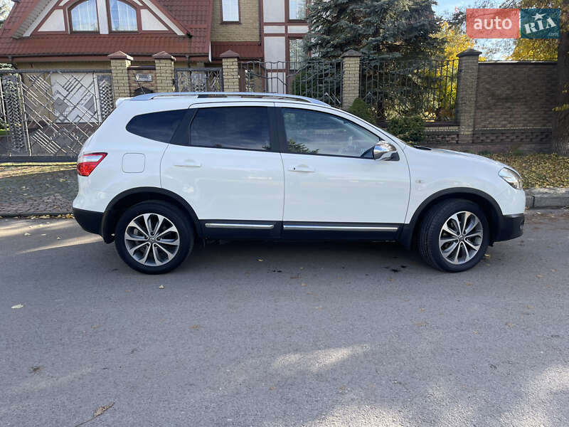 Внедорожник / Кроссовер Nissan Qashqai+2 2010 в Луцке