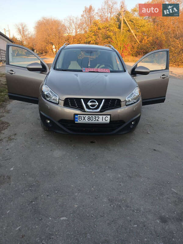 Позашляховик / Кросовер Nissan Qashqai+2 2011 в Кам'янець-Подільському фото 27 Позашляховик / Кросовер Nissan Qashqai+2 2011 в Кам'янець-Подільському