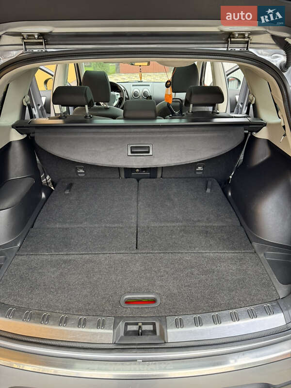 Внедорожник / Кроссовер Nissan Qashqai+2 2010 в Сваляве фото 15 Внедорожник / Кроссовер Nissan Qashqai+2 2010 в Сваляве