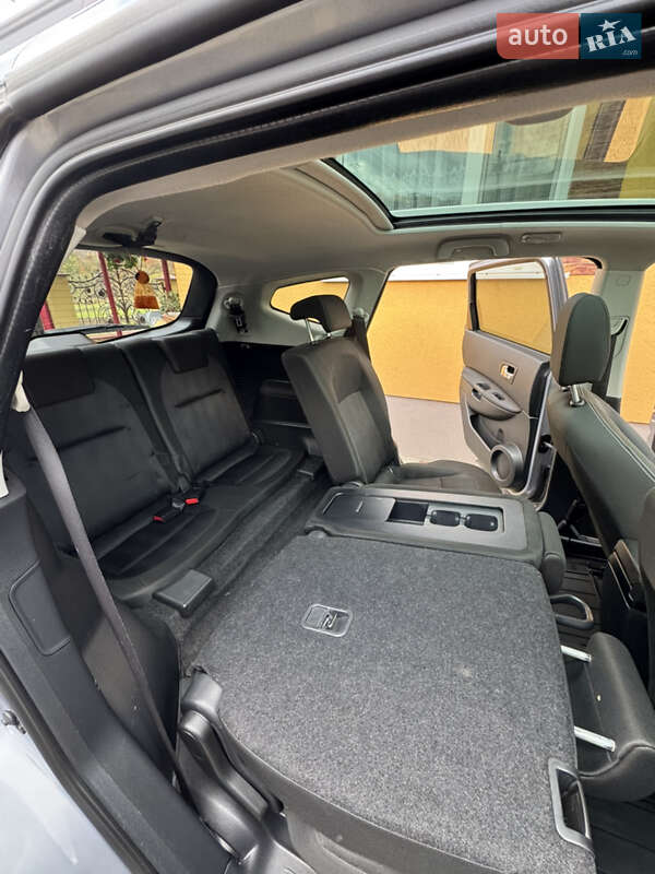 Внедорожник / Кроссовер Nissan Qashqai+2 2010 в Сваляве фото 17 Внедорожник / Кроссовер Nissan Qashqai+2 2010 в Сваляве