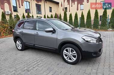 Позашляховик / Кросовер Nissan Qashqai+2 2011 в Луцьку