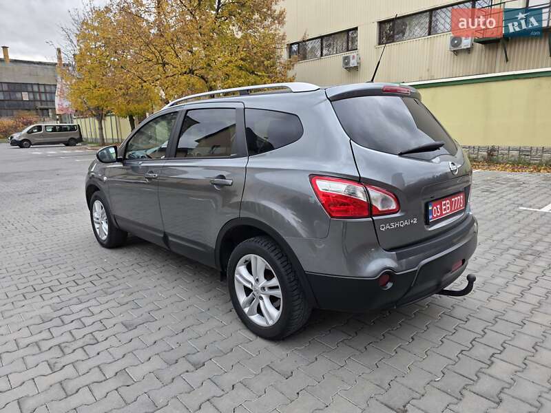 Внедорожник / Кроссовер Nissan Qashqai+2 2011 в Луцке