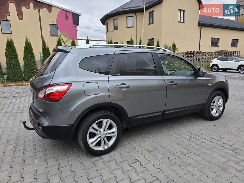 Внедорожник / Кроссовер Nissan Qashqai+2 2011 в Луцке