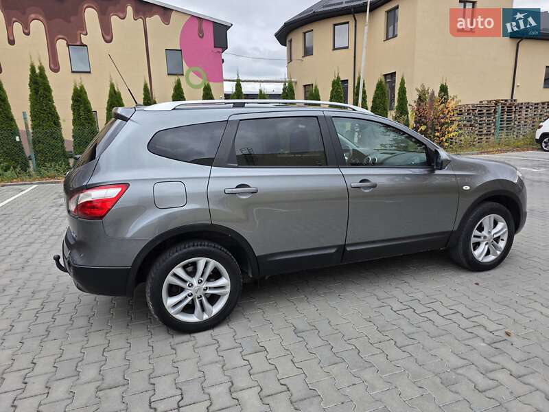 Внедорожник / Кроссовер Nissan Qashqai+2 2011 в Луцке