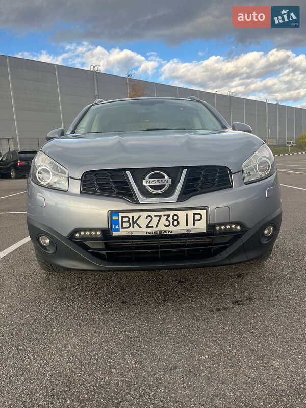 Внедорожник / Кроссовер Nissan Qashqai+2 2011 в Ровно