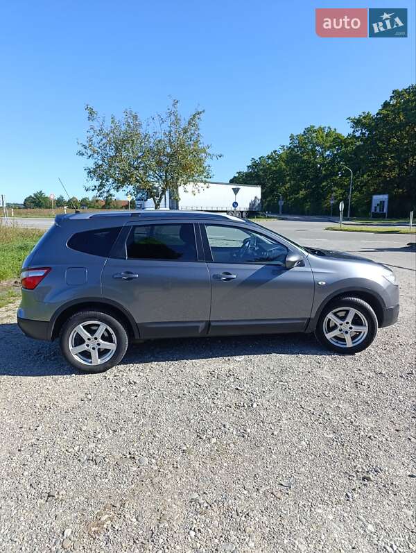 Внедорожник / Кроссовер Nissan Qashqai+2 2012 в Львове