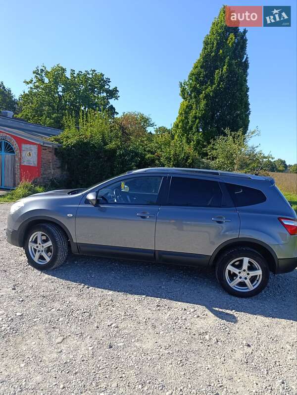 Внедорожник / Кроссовер Nissan Qashqai+2 2012 в Львове