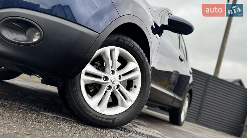 Внедорожник / Кроссовер Nissan Qashqai+2 2010 в Ровно