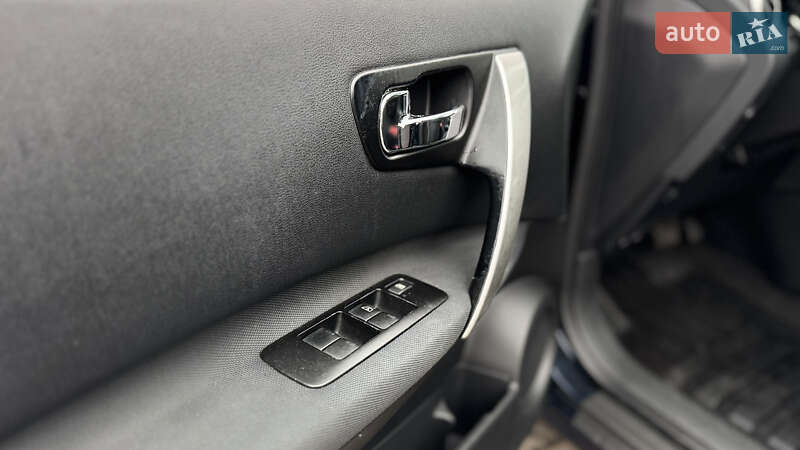 Внедорожник / Кроссовер Nissan Qashqai+2 2010 в Ровно