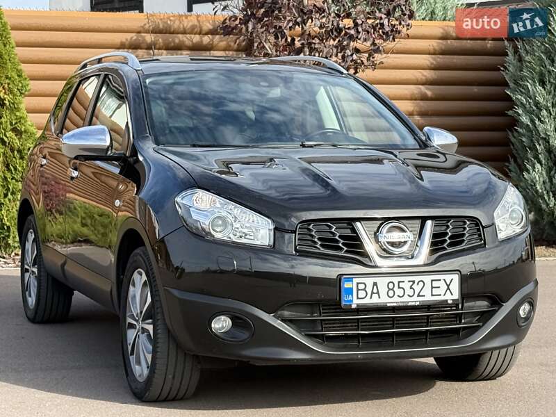 Внедорожник / Кроссовер Nissan Qashqai+2 2012 в Киеве