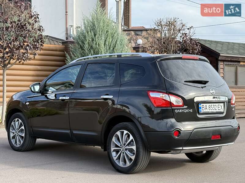 Внедорожник / Кроссовер Nissan Qashqai+2 2012 в Киеве