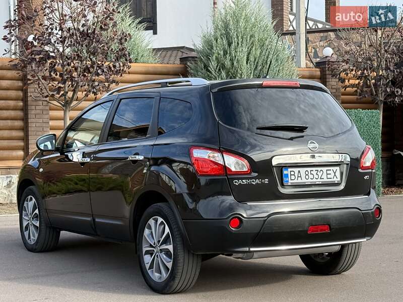 Внедорожник / Кроссовер Nissan Qashqai+2 2012 в Киеве