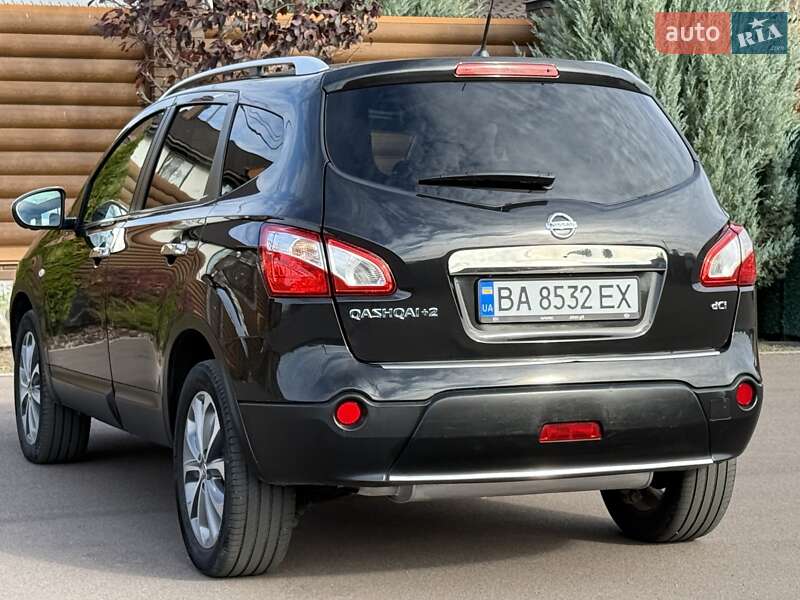 Внедорожник / Кроссовер Nissan Qashqai+2 2012 в Киеве
