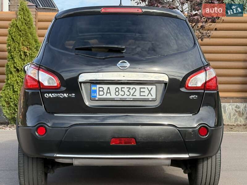 Внедорожник / Кроссовер Nissan Qashqai+2 2012 в Киеве