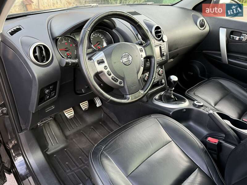 Внедорожник / Кроссовер Nissan Qashqai+2 2012 в Киеве