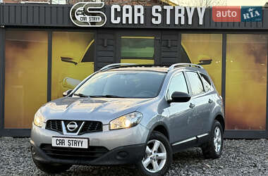 Позашляховик / Кросовер Nissan Qashqai+2 2010 в Стрию