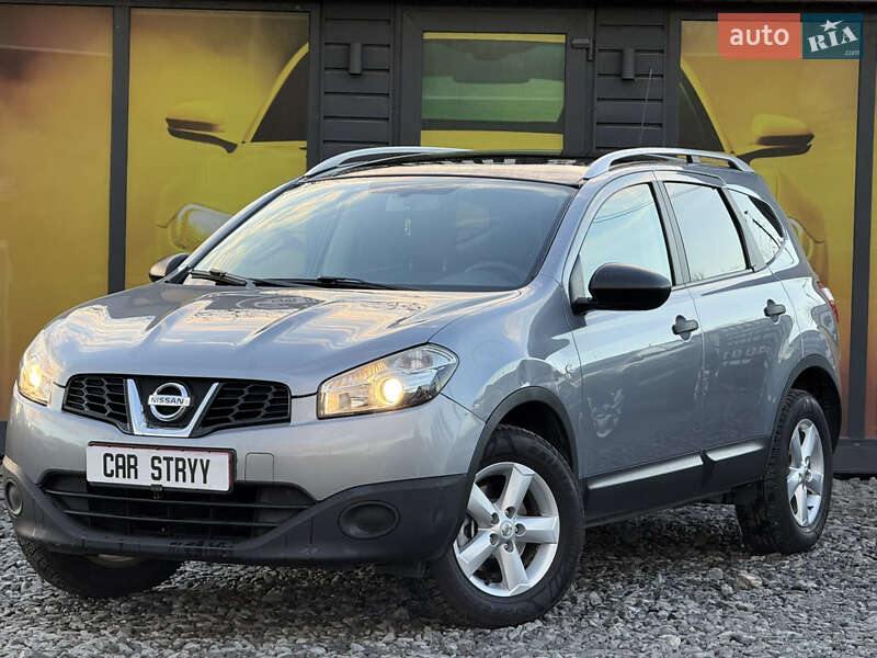 Позашляховик / Кросовер Nissan Qashqai+2 2010 в Стрию