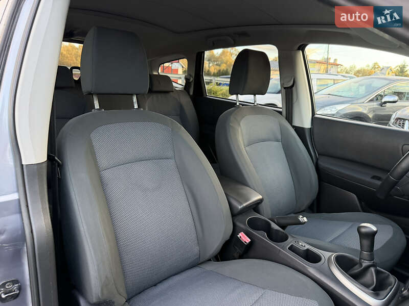Позашляховик / Кросовер Nissan Qashqai+2 2010 в Стрию
