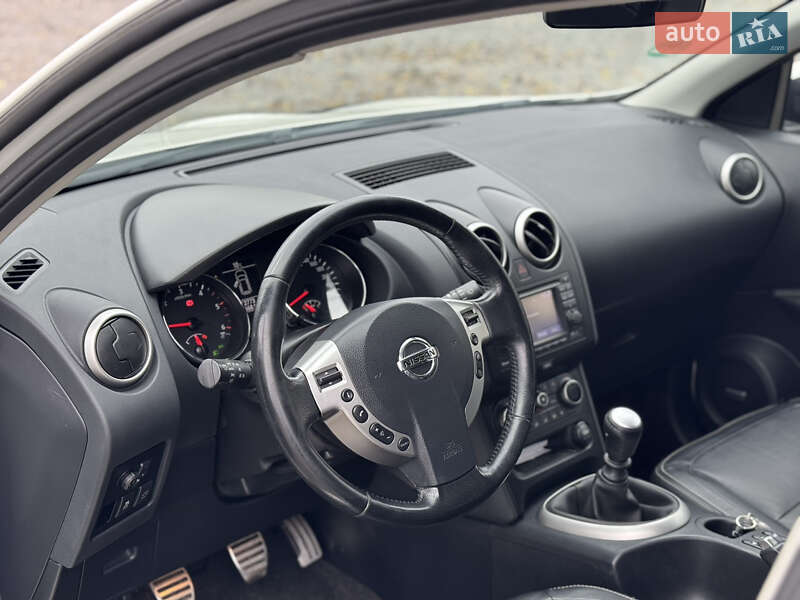 Внедорожник / Кроссовер Nissan Qashqai+2 2013 в Ровно