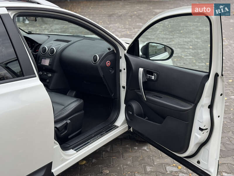 Внедорожник / Кроссовер Nissan Qashqai+2 2013 в Ровно