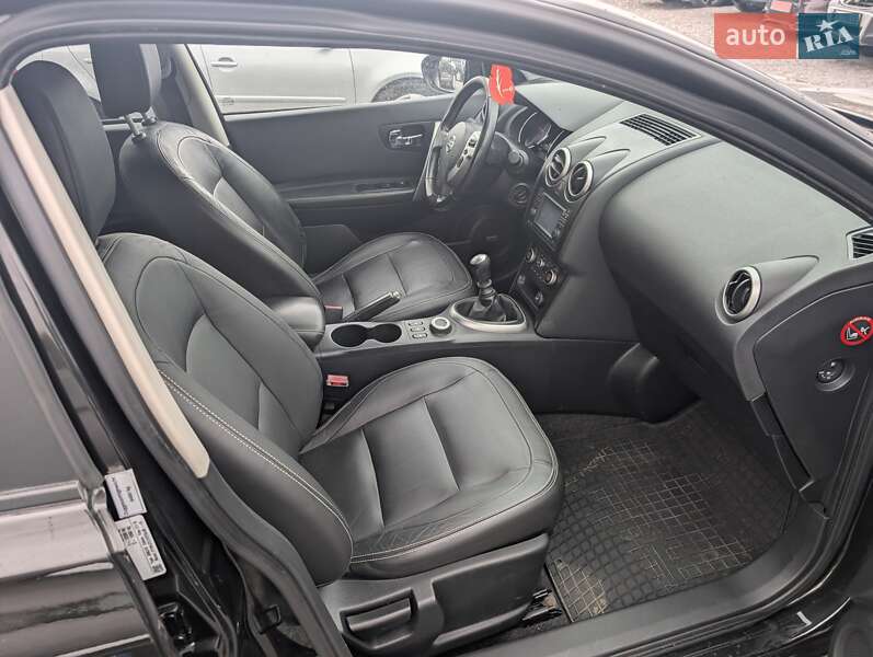 Внедорожник / Кроссовер Nissan Qashqai+2 2010 в Ровно фото 40 Внедорожник / Кроссовер Nissan Qashqai+2 2010 в Ровно