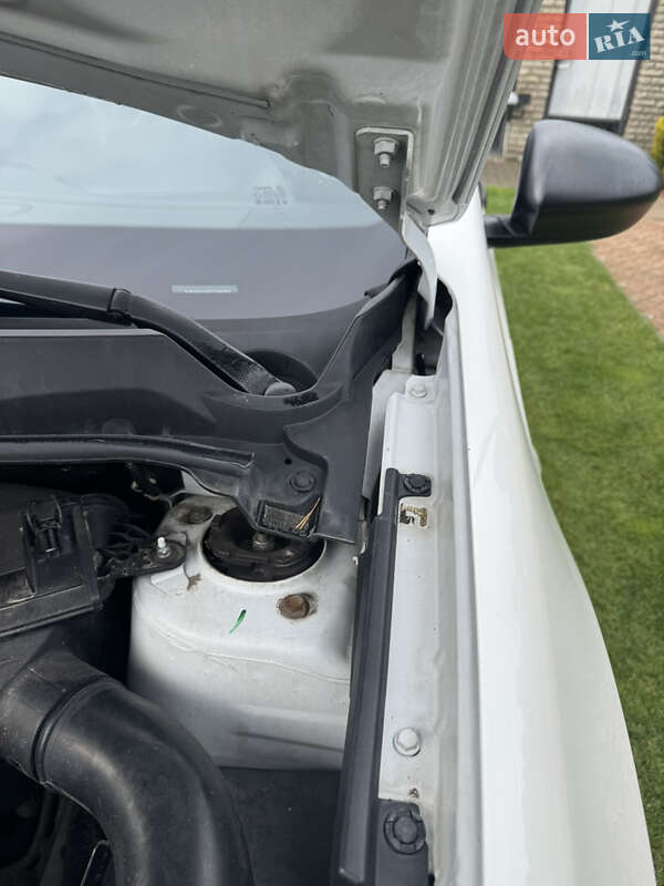 Внедорожник / Кроссовер Nissan Qashqai+2 2013 в Черкассах фото 12 Внедорожник / Кроссовер Nissan Qashqai+2 2013 в Черкассах