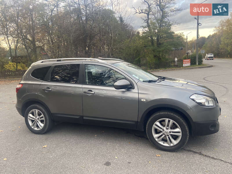 Внедорожник / Кроссовер Nissan Qashqai+2 2011 в Трускавце фото 6 Внедорожник / Кроссовер Nissan Qashqai+2 2011 в Трускавце