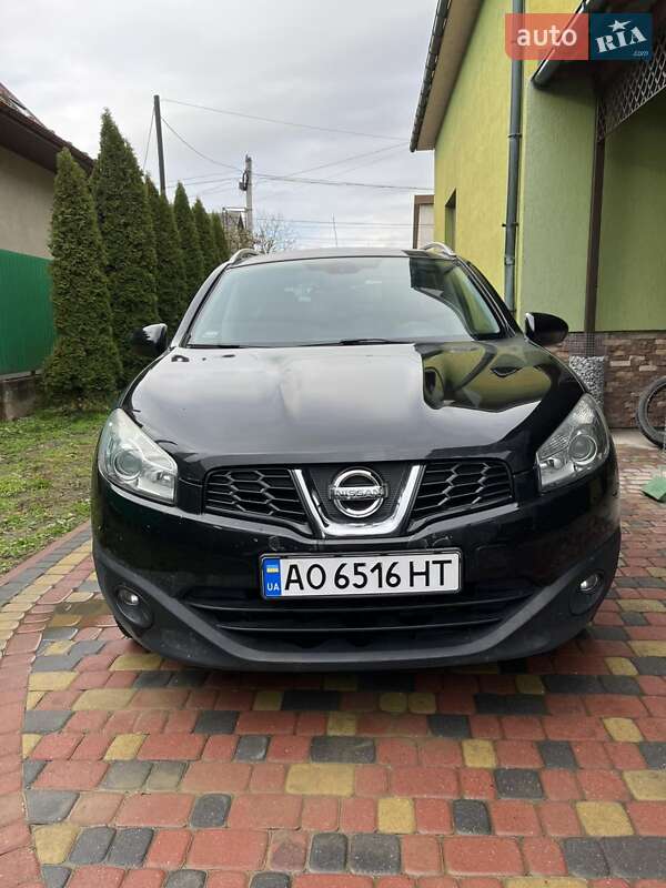 Внедорожник / Кроссовер Nissan Qashqai+2 2010 в Буштыне фото 5 Внедорожник / Кроссовер Nissan Qashqai+2 2010 в Буштыне
