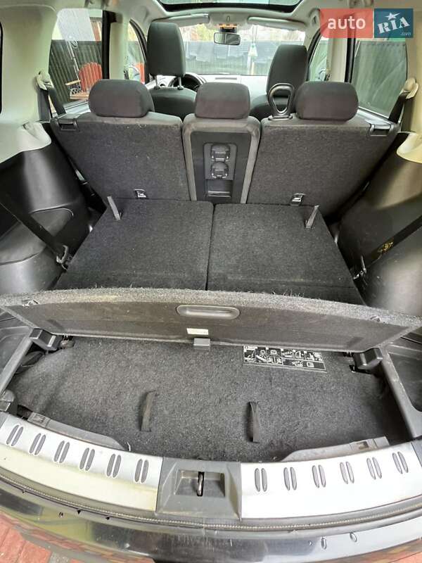 Внедорожник / Кроссовер Nissan Qashqai+2 2010 в Буштыне фото 16 Внедорожник / Кроссовер Nissan Qashqai+2 2010 в Буштыне