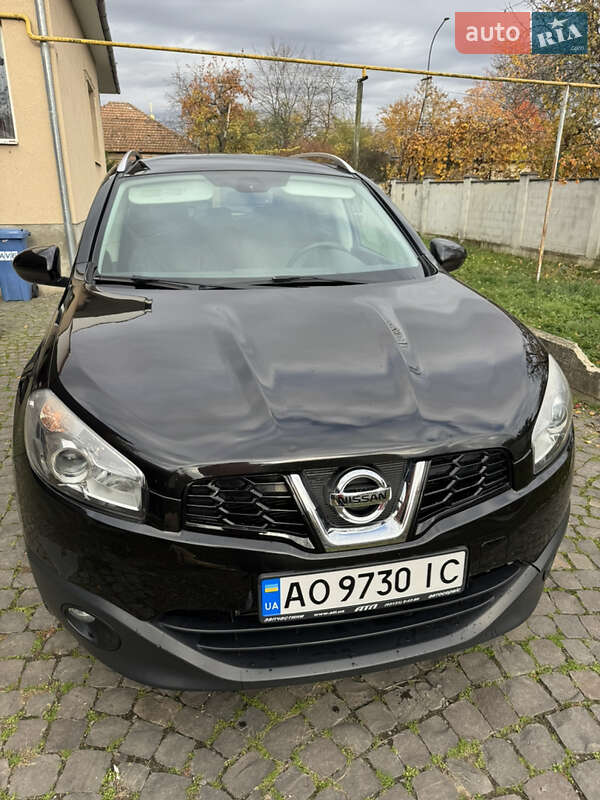 Позашляховик / Кросовер Nissan Qashqai+2 2012 в Ужгороді фото 2 Позашляховик / Кросовер Nissan Qashqai+2 2012 в Ужгороді