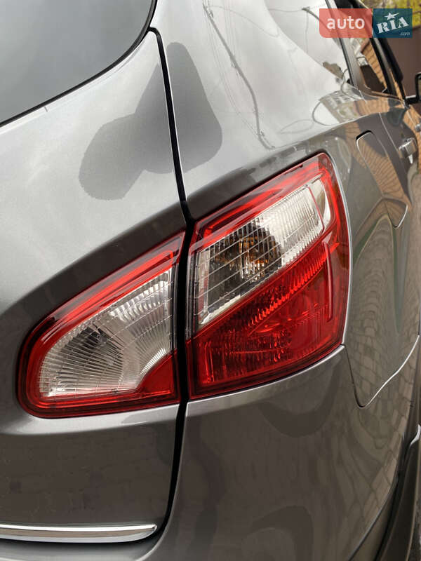 Внедорожник / Кроссовер Nissan Qashqai+2 2013 в Чернигове фото 80 Внедорожник / Кроссовер Nissan Qashqai+2 2013 в Чернигове