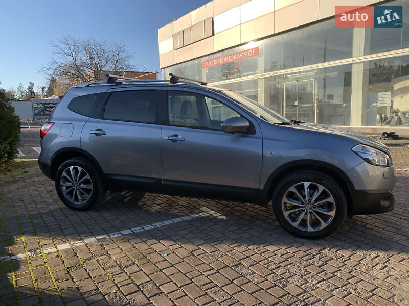 Внедорожник / Кроссовер Nissan Qashqai+2 2012 в Ровно