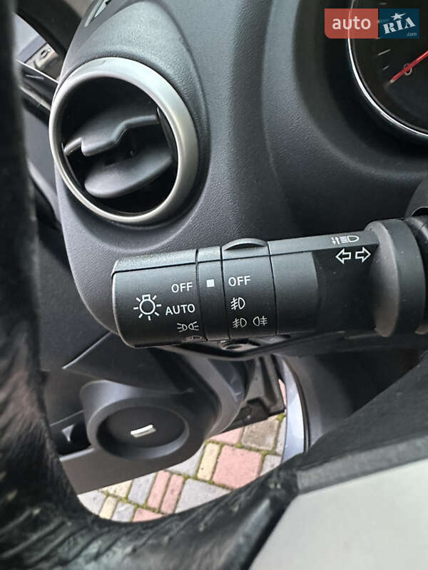 Внедорожник / Кроссовер Nissan Qashqai+2 2012 в Ровно фото 41 Внедорожник / Кроссовер Nissan Qashqai+2 2012 в Ровно