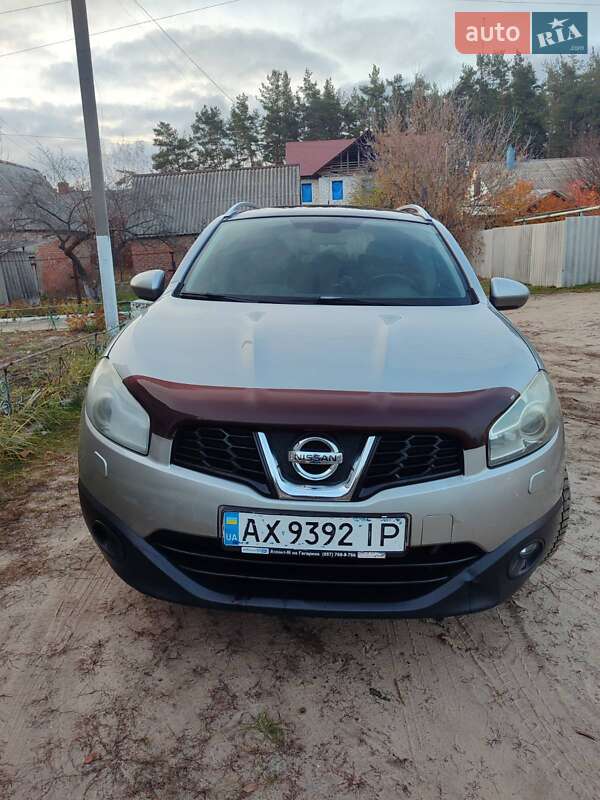 Внедорожник / Кроссовер Nissan Qashqai+2 2010 в Харькове