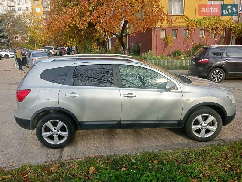 Внедорожник / Кроссовер Nissan Qashqai+2 2009 в Ужгороде