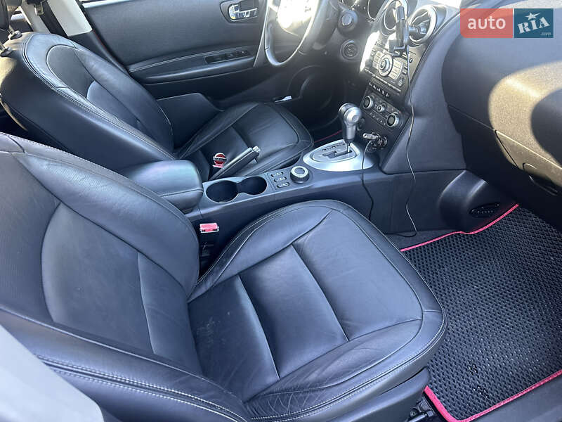 Внедорожник / Кроссовер Nissan Qashqai+2 2008 в Звягеле фото 7 Внедорожник / Кроссовер Nissan Qashqai+2 2008 в Звягеле